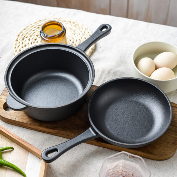 Small Happiness Cast Iron 18cm Dual-Purpose Pot – Frying & Soup Pan - Image 2