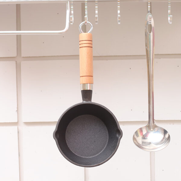 Hot Oil Small Iron Pot for Omelettes & Egg Dumplings