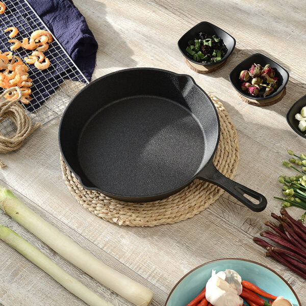 Cast Iron Small Frying Pan – Non-Stick Egg Frying Pan with Suit - Image 3